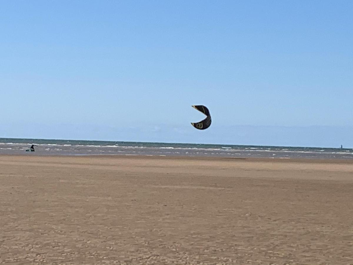 Beach Lookout - SEA VIEWS Lytham St Annes Exterior foto